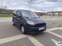 Usado Ford Tourneo Courier Sport 102 CV (75 kW) 2016 Azul Monovolumen