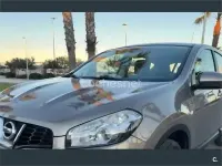 Usado Nissan Qashqai Acenta 106 CV (77 kW) 2010 Gris / plata SUV