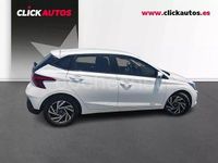 Usado Hyundai i20 84 CV (61 kW) 2025 Blanco Berlina