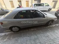 Usado Citroën Xsara 90 CV (66 kW) 2000 Gris / plata Berlina