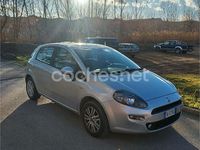 Usado Fiat Punto Lounge 77 CV (56 kW) 2014 Gris / plata Berlina