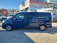 Usado Mercedes V220 163 CV (119 kW) 2022 Azul Monovolumen