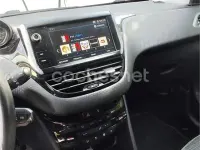Usado Peugeot 208 82 CV (60 kW) 2019 Gris / plata Utilitario