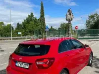 Usado Mercedes A180 AMG line 122 CV (89 kW) 2017 Rojo Berlina