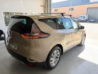 Usado Renault Espace Zen 130 CV (95 kW) 2015 Beige Monovolumen