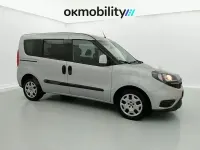 Usado Fiat Doblò Lounge 120 CV (88 kW) 2023 Gris / plata Monovolumen