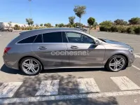 Usado Mercedes CLA200 Shooting Brake AMG line 136 CV (100 kW) 2017 Gris / plata Familiar