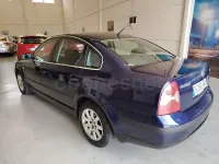 Usado VW Passat Trendline 130 CV (95 kW) 2001 Azul Berlina