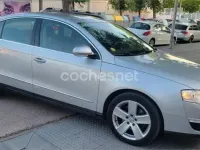 Usado VW Passat Highline 170 CV (125 kW) 2009 Gris / plata Berlina