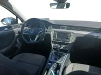 Usado VW Passat 122 CV (89 kW) 2022 Gris / plata Familiar
