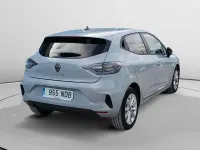 Usado Renault Clio Evolution 101 CV (74 kW) 2025 Gris Utilitario