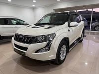 Usado Mahindra XUV500 140 CV (102 kW) 2016 Beige SUV