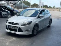 Usado Ford Focus Sport 115 CV (84 kW) 2012 Blanco Berlina