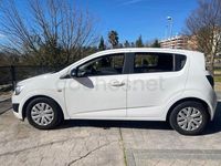 Usado Chevrolet Aveo LT 86 CV (63 kW) 2013 Blanco Berlina