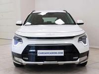 Usado Kia Niro 141 HP (103 kW) 2024 Branco SUV