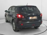 Usado Nissan Qashqai Visia 106 CV (77 kW) 2010 Negro SUV