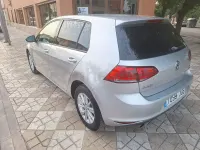 Usado VW Golf VII Business 105 CV (77 kW) 2015 Gris / plata Berlina