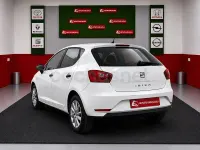 Usado Seat Ibiza Reference 75 CV (55 kW) 2016 Blanco Berlina
