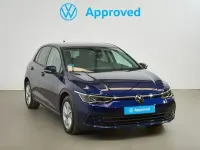 Usado VW Golf VIII Life 116 CV (85 kW) 2024 Azul Berlina