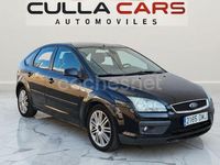 Usado Ford Focus Ghia 136 CV (100 kW) 2005 Negro Utilitario