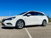 Usado Opel Astra Dynamic 110 CV (80 kW) 2016 Blanco Berlina