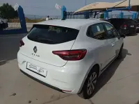 Usado Renault Clio Equilibre 101 CV (74 kW) 2022 Blanco Utilitario