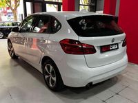 Usado BMW 218 Active Tourer Comfort Edition 136 CV (100 kW) 2017 Blanco Monovolumen