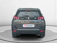 Usado Peugeot 5008 Allure 131 CV (96 kW) 2024 Gris SUV