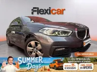 Usado BMW 118 140 CV (102 kW) 2021 Gris / plata Berlina