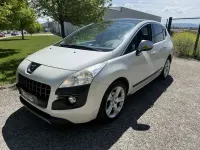 Usado Peugeot 3008 Access 115 CV (84 kW) 2013 Blanco Familiar