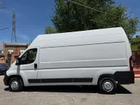 Usado Citroën Jumper 140 CV (102 kW) 2023 Blanco Monovolumen