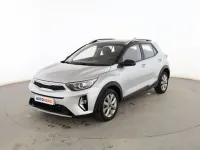 Usado Kia Stonic 101 CV (74 kW) 2022 Plata SUV