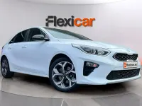 Usado Kia Ceed GT GT-Line 140 CV (102 kW) 2018 Blanco Berlina