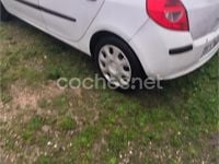 Usado Renault Clio II Authentique 70 CV (51 kW) 2009 Blanco Berlina