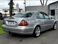 Usado Mercedes E220 Avantgarde 150 CV (110 kW) 2006 Gris / plata Berlina