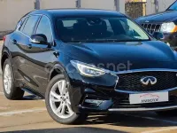 Usado Infiniti Q30 Premium 156 CV (114 kW) 2018 Negro Berlina