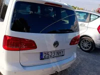 Usado VW Touran Advance 150 CV (110 kW) 2015 Blanco Monovolumen