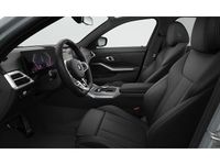 Usado BMW 320 Comfort Edition 190 HP (139 kW) 2025 Cinzento Sedan