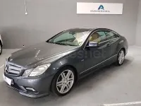 Usado Mercedes E250 Elegance 204 CV (150 kW) 2010 Gris / plata Coupe