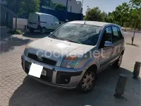 Usado Ford Fusion 100 CV (73 kW) 2005 Gris / plata Utilitario