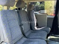 Usado Mercedes V220 122 CV (89 kW) 2002 Gris / plata Monovolumen