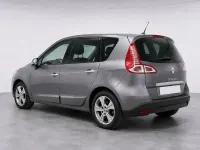 Usado Renault Scénic III Dynamique 110 CV (80 kW) 2011 Gris / plata Monovolumen