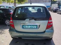 Usado Mercedes A160 95 CV (69 kW) 2005 Azul Utilitario