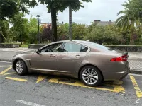 Usado Jaguar XF Premium Luxury 190 CV (139 kW) 2014 Marrón Berlina