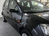 Usado Ford Fiesta Ambiente 68 CV (50 kW) 2008 Negro Utilitario