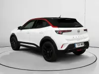 Usado Opel Mokka GS Line 130 CV (95 kW) 2022 Blanco SUV