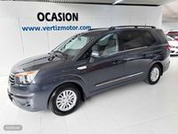 Usado Ssangyong (KGM) Rodius 155 CV (114 kW) 2016 Gris Monovolumen