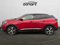 Usado Peugeot 3008 Allure 130 CV (95 kW) 2019 Granate SUV