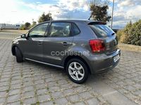Usado VW Polo Advance 75 CV (55 kW) 2010 Marrón Utilitario