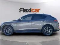 Usado Alfa Romeo Stelvio Veloce 211 CV (155 kW) 2022 Gris SUV
